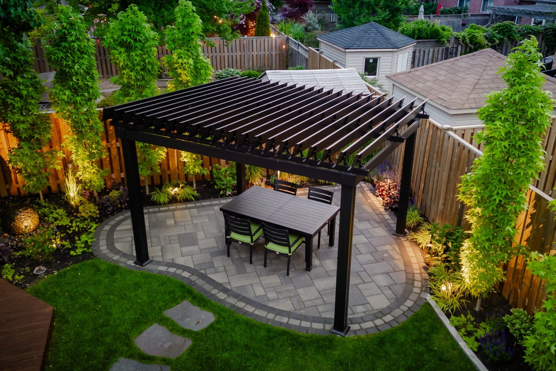 Simple Elegance backyard with pergola and outdoor kitchen